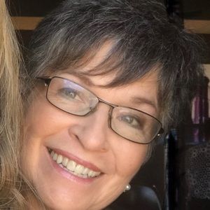 Meet your Posher, Lynn